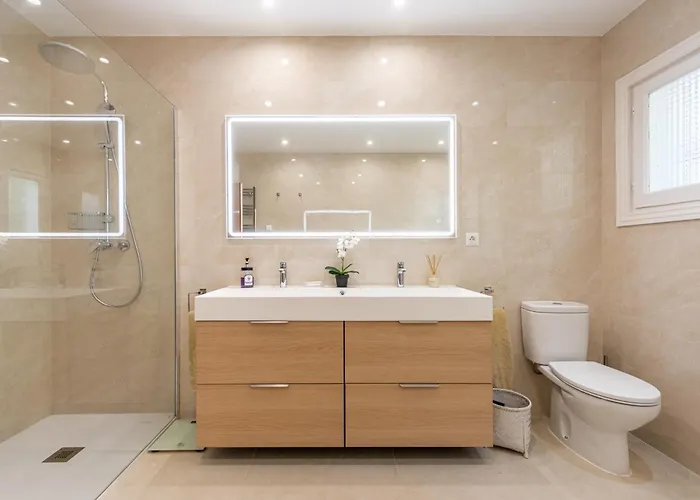 Casa La Concha - Luxury 6 Bedroom In Marbella, Beautiful Mountain View, Heated Swimming Pool, 15min Walk To Puerto Banus Beaches, Sleeps Up To 12 * Marbella